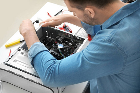 計算機維修技術(shù)員在個人電腦上的工作及技能要求